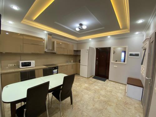 Adler Apartments On Kirova 30