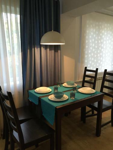 Metro Krasny Prospekt Apartment