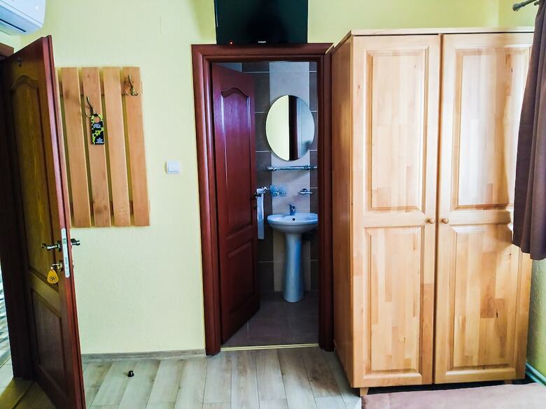 Hostal Venesis House
