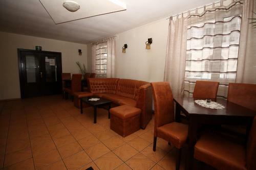 Hostal Pension Sinaia - Casa Ta