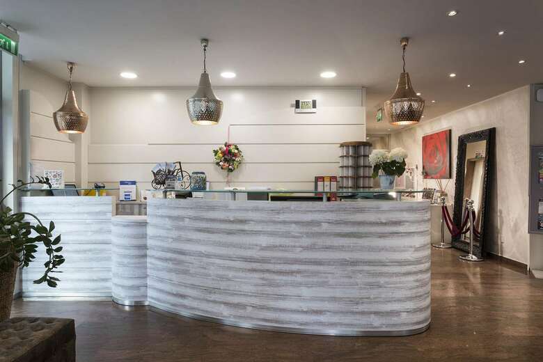 Best Western Maison B Hotel
