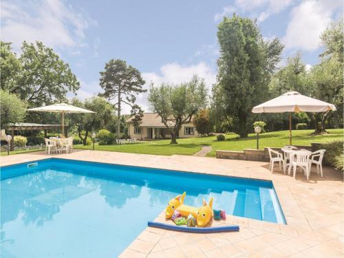 Seven-bedroom Holiday Home In Bracciano Rm