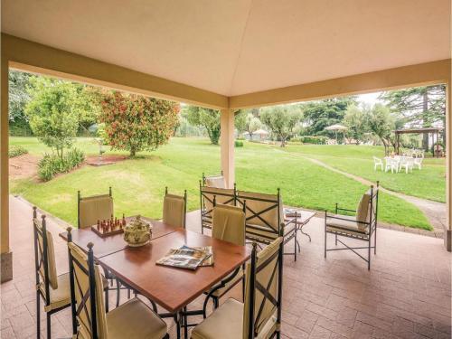Seven-bedroom Holiday Home In Bracciano Rm