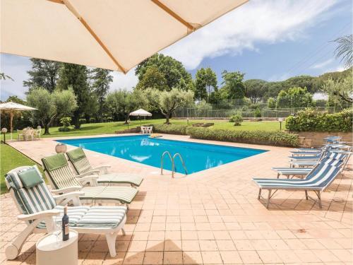 Seven-bedroom Holiday Home In Bracciano Rm