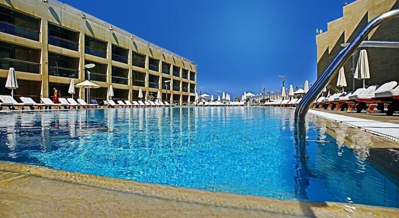 Hotel Coral Beach Resort