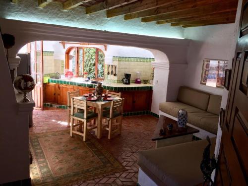 Chalet Danzantes