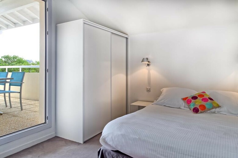 Hotel Jules Verne, Bw Signature Collection