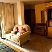 Diamond City Hotel