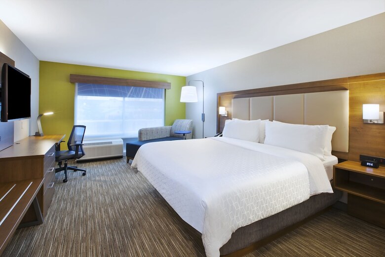 Hotel Holiday Inn Express & Suites Grand Rapids Airport North By Ihg