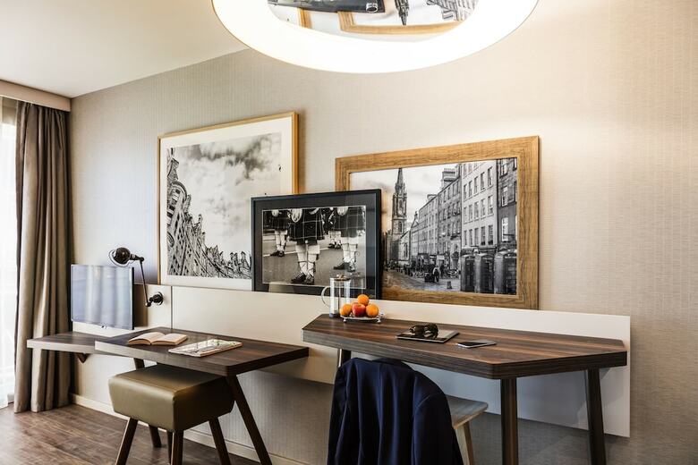 Aparthotel Adagio Edinburgh Royal Mile