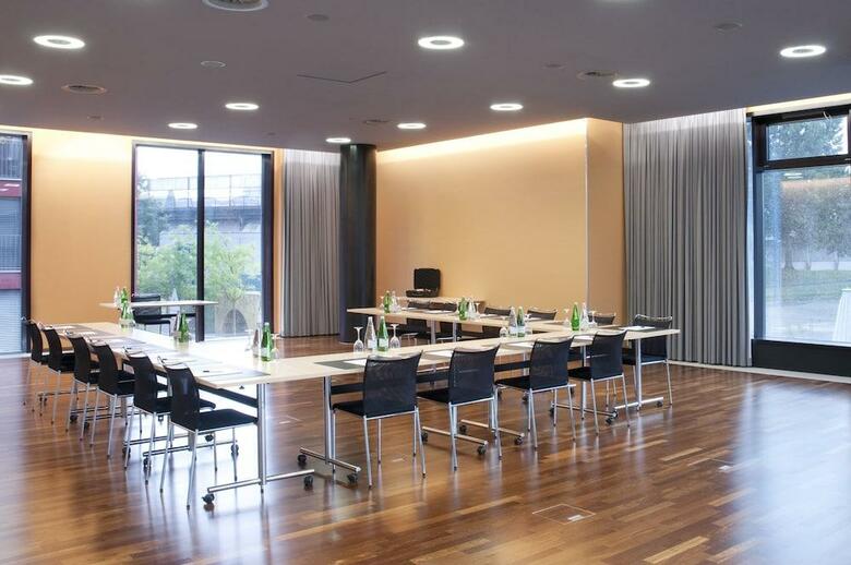 Hotel Holiday Inn Zurich Messe