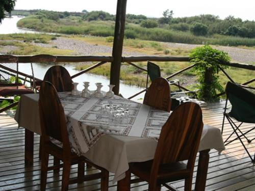 Bed & Breakfast River Bank Lapa