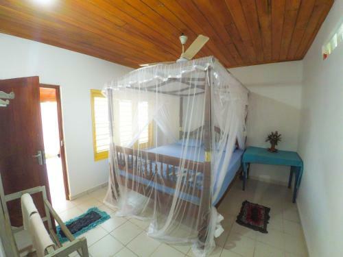 Hostal Surfing Beach Guest House