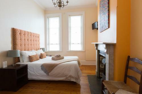 Bed & Breakfast Six On Scott Guesthouse