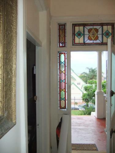 Hostal Pastel Guest House
