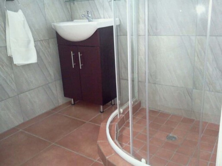 Hostal Suburbian Lodge