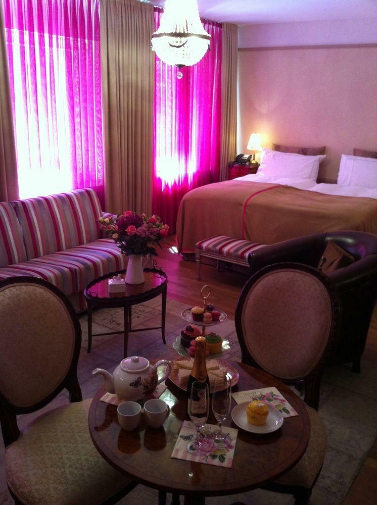 Townhouse Boutique Hotel