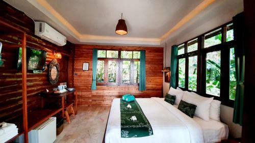 Hotel Tingrai Bay Resort
