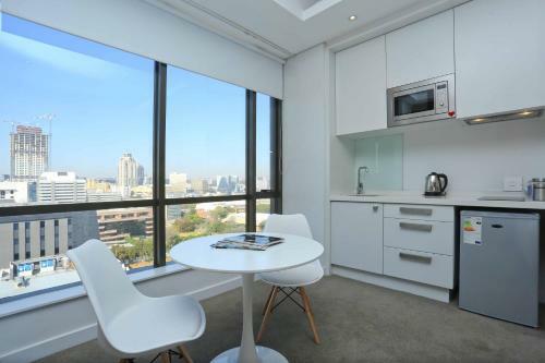 Apartamento Sandton Skye Unit 702