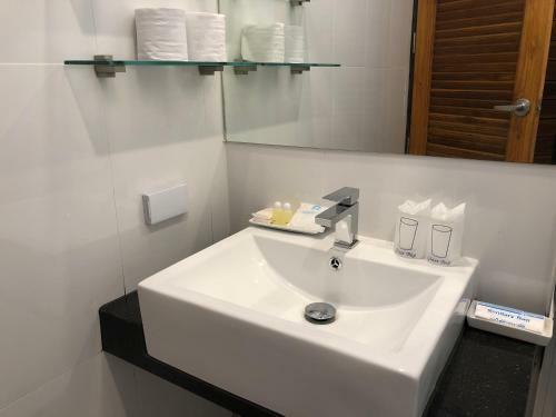 Crystal Lamai Hotel