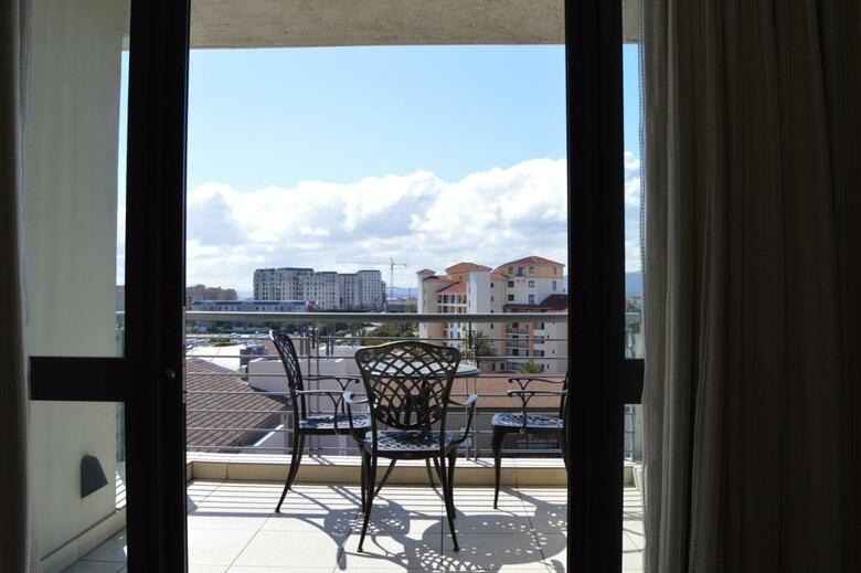 Hotel Protea Colosseum