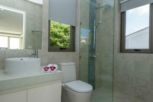 3 Bedroom Sea View Villa Escape
