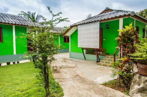Hostal Sarm Mork Guest House