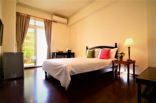 East Love Homestay