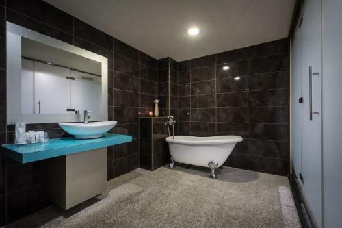 Posada Taipei Bridge Sparkle Hotel