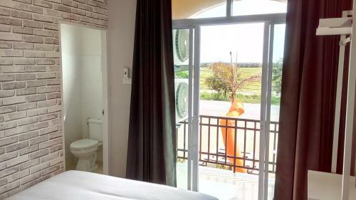 Bed & Breakfast Suratthani Airport Mini Hotel