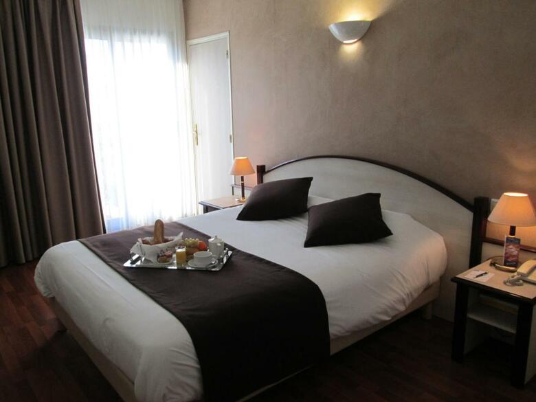 Ariane Hotel