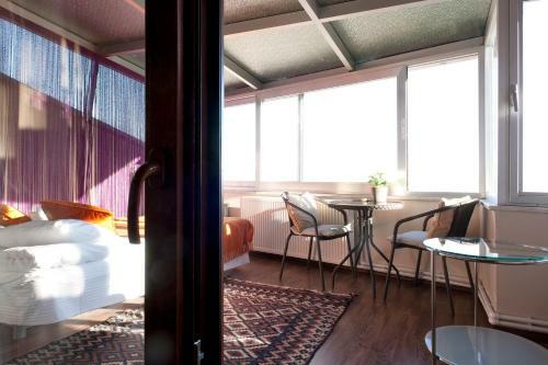 Aslan Apartments