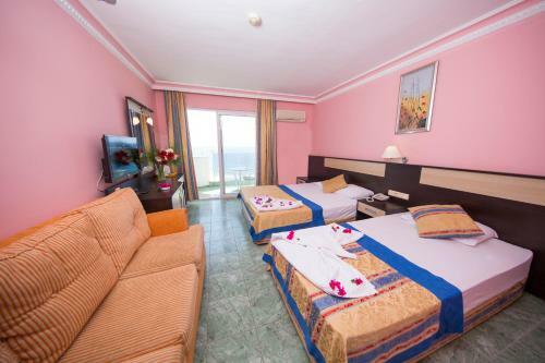 First Class Hotel (all Inclusive)