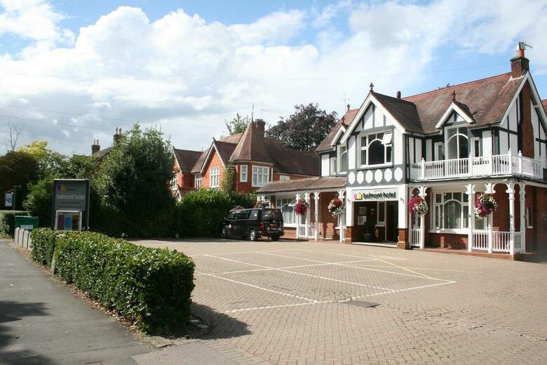 Albergue Gatwick Belmont