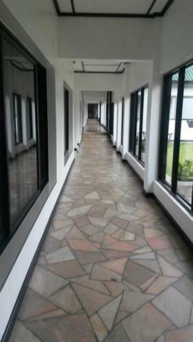 Le Dolphin's Grand Paradiso Hotel
