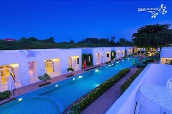 Hotel Villa La Flora Kanchanaburi