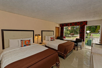 Hotel Tahoe Resort On Lake George