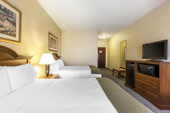 Hotel Rodeway Inn & Suites