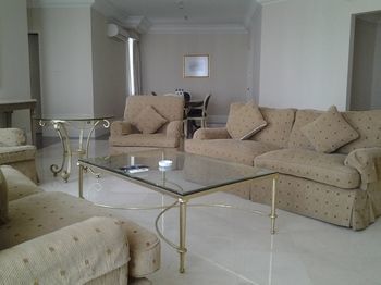 Aparthotel Batavia Apartment Service Residence