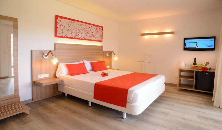 Hotel Cala Llenya Resort Ibiza