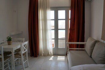 Aparthotel Pyrgaki Sun & Moon Luxury Suites