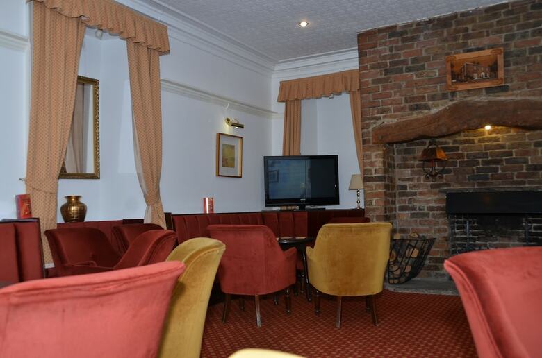 Alder House Hotel