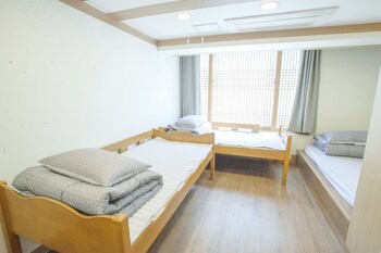 Hotel Hi Jun Guesthouse