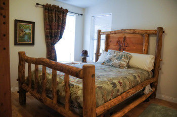 Cabana Country Club Chalet