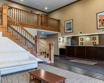 Hotel Comfort Inn & Suites
