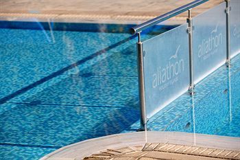 Apartamento Aliathon Holiday Village
