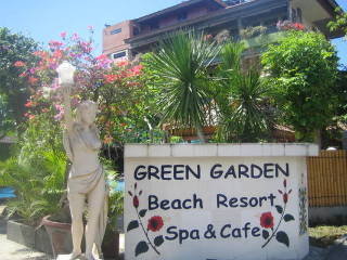 Hotel Segara Village