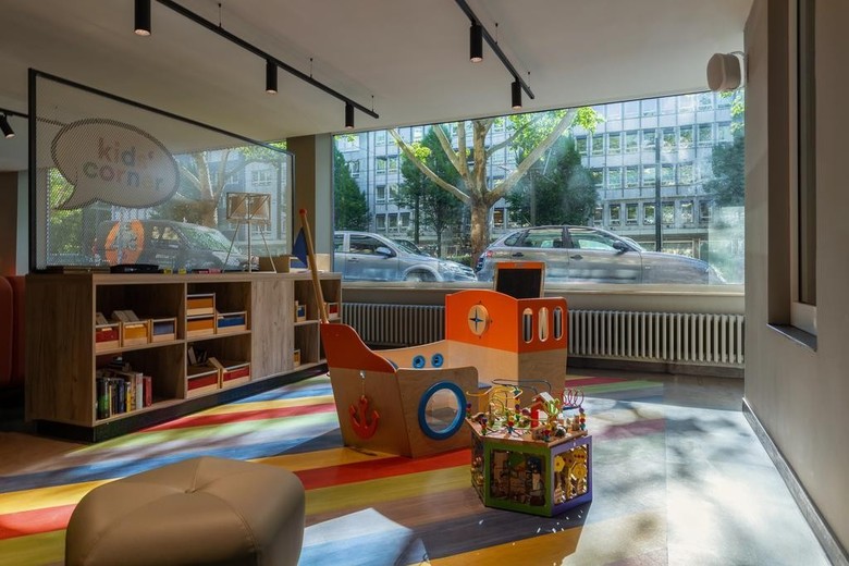 Hotel A&O D�sseldorf Hauptbahnhof