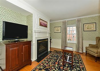 Admiral Fell Inn, An Ascend Hotel Collection Member