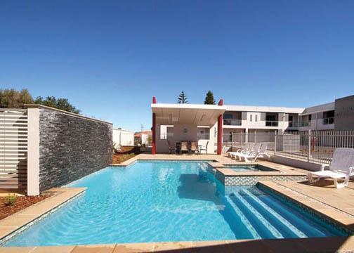 Quality Hotel Platinum Int`l